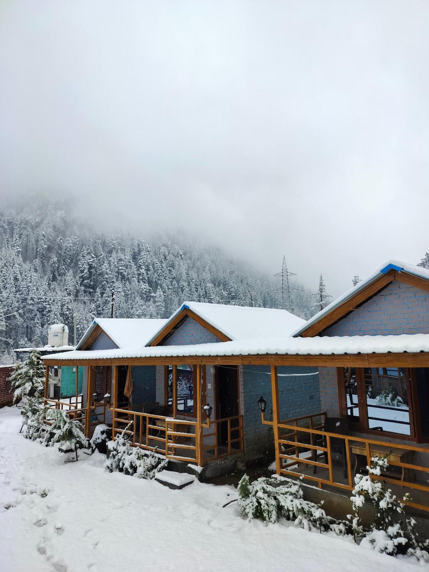 Lee Garden Himalayan Wooden Cottages Kasol Exteriör bild