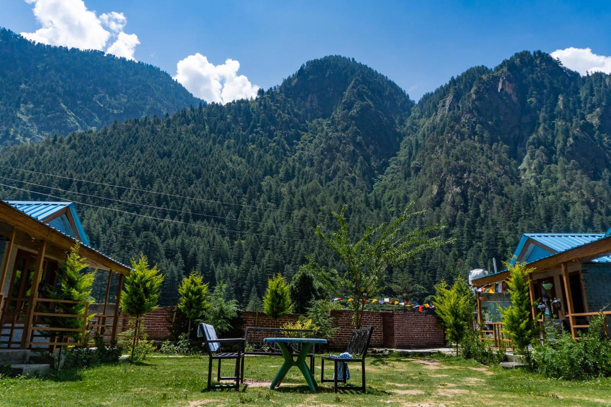 Lee Garden Himalayan Wooden Cottages Kasol Exteriör bild