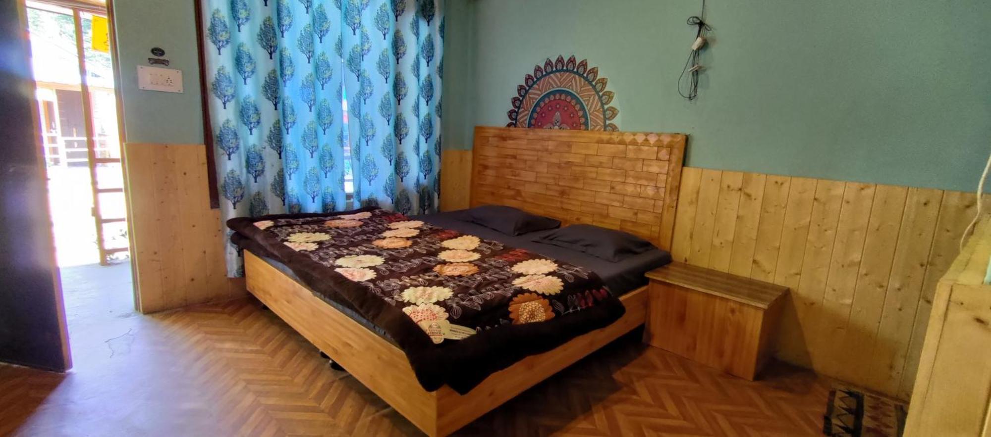 Lee Garden Himalayan Wooden Cottages Kasol Exteriör bild