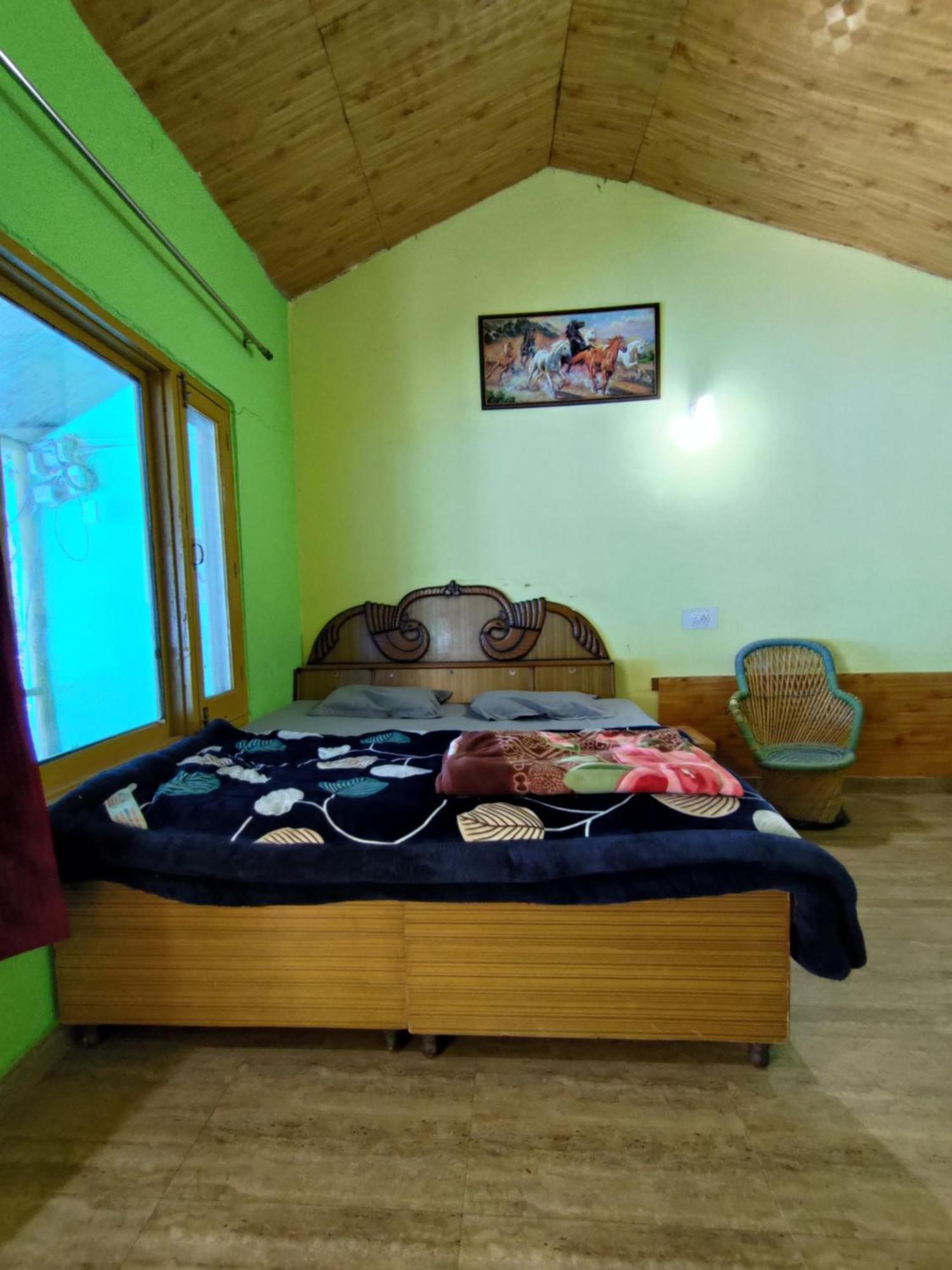 Lee Garden Himalayan Wooden Cottages Kasol Exteriör bild